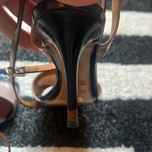 Beautiful Fendi Checkered and Tan Strappy Heels 37 - Picture 5 of 6